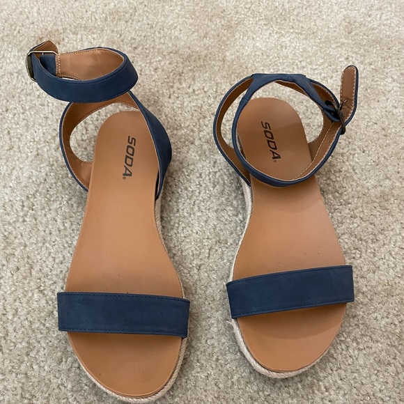 Navy platform sandals - Picture 1 of 1